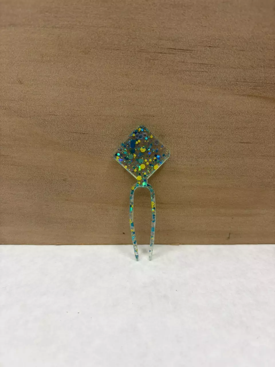 5pk Icy Lemonade GlitterDiamond Prop Pins thumbnail