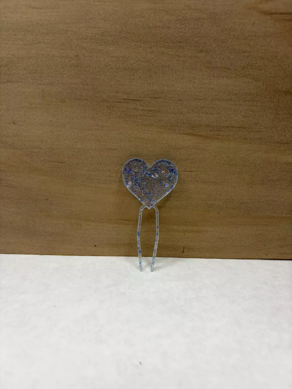 5pk  Icy Glitter Heart Prop Pins thumbnail