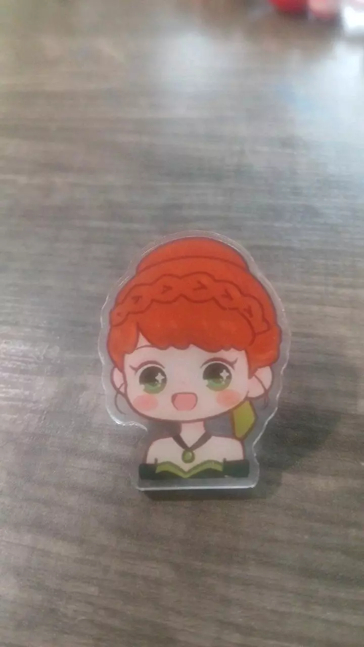 Queen Anna Pin thumbnail