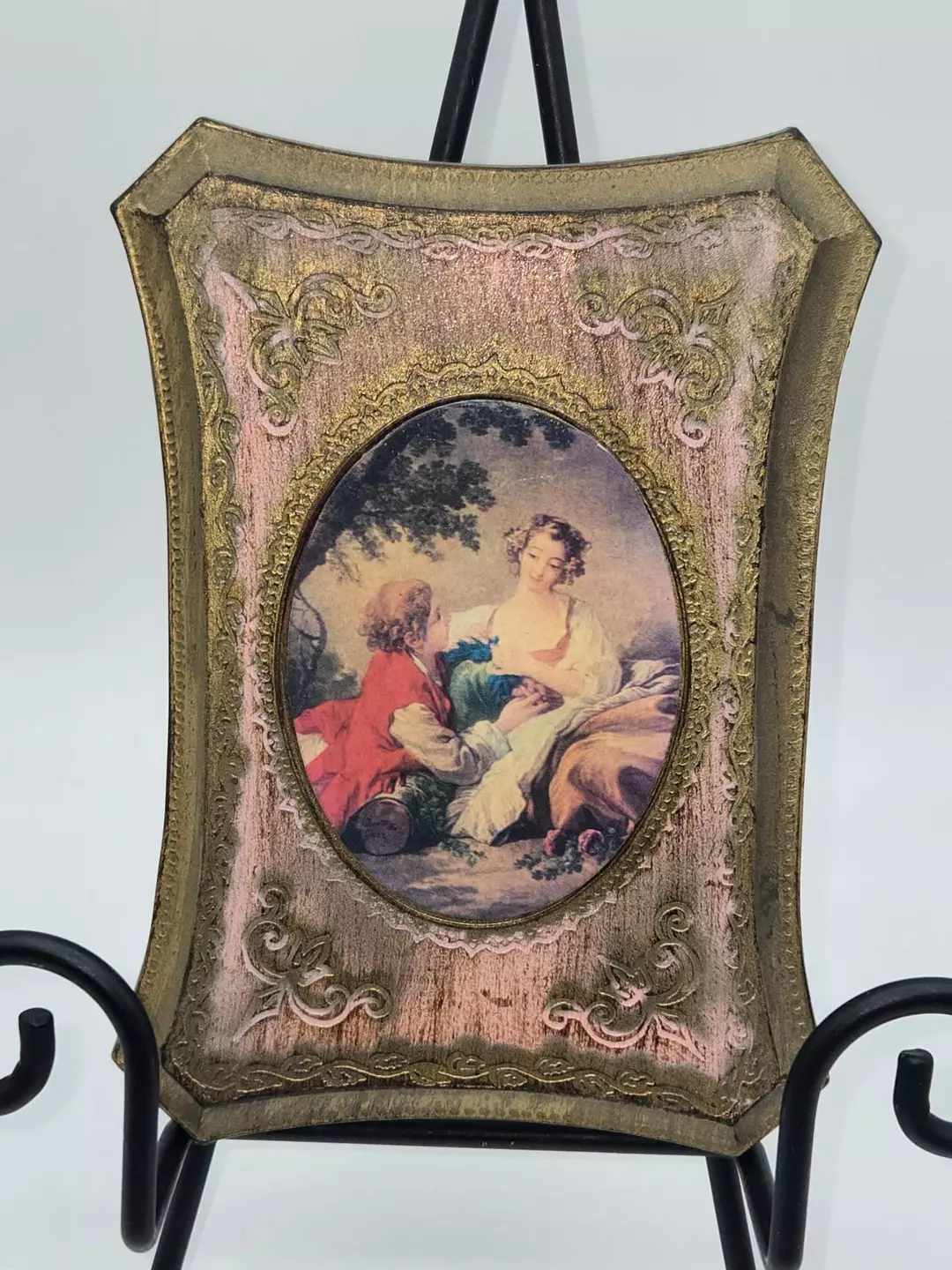 Vintage Italian Florentine Style Wall Plaque Romantic Scene Gold Gilt Pink Frame thumbnail