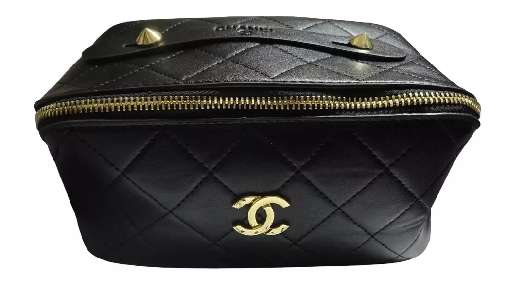 *CC* Beauty Black Vanity Travel Cosmetic Novelty Bag - VIP GWP thumbnail