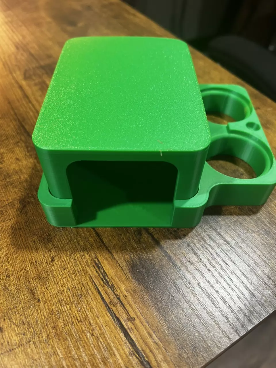 Reptile hide w/ food tray thumbnail