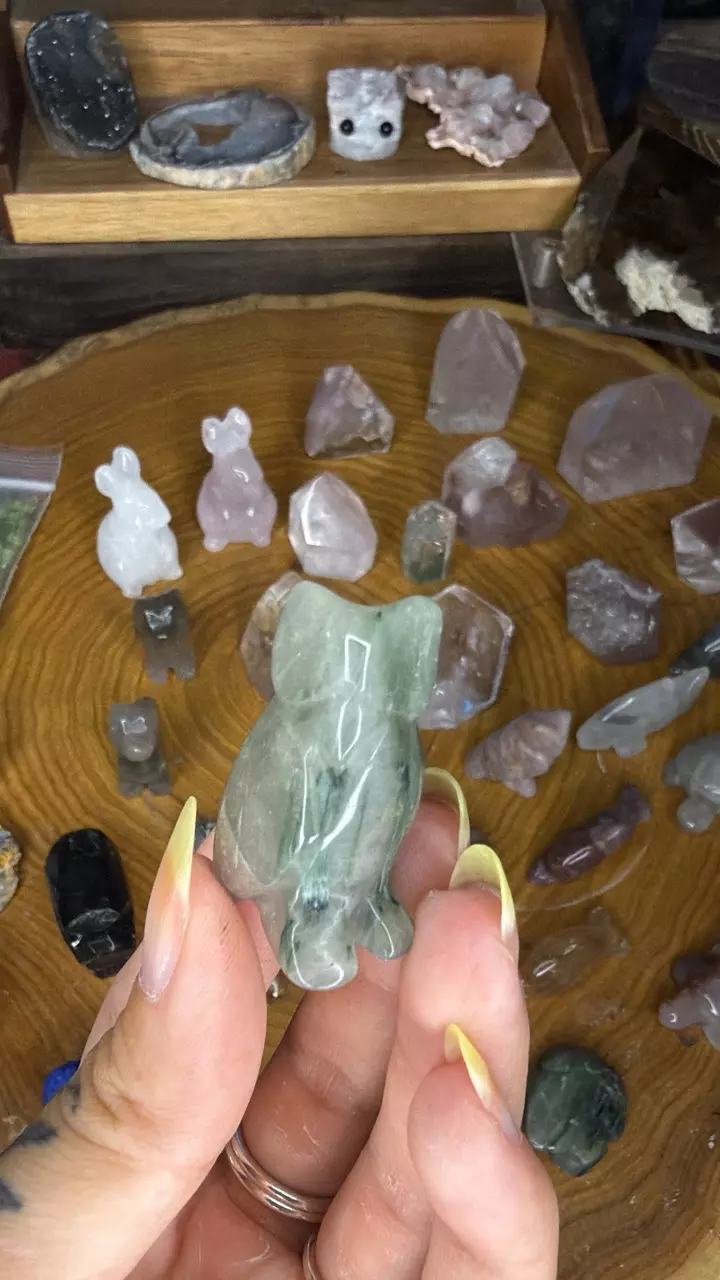 Green amphibole owl 44AO thumbnail