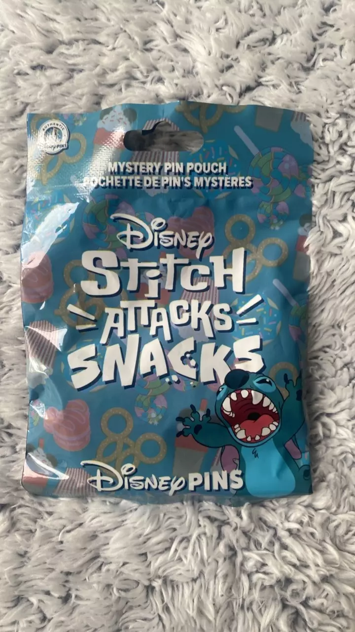 Disney Theme Park Merch Stitch Attacks Snacks Pin Pack W/ Five 5 Random Pins New thumbnail