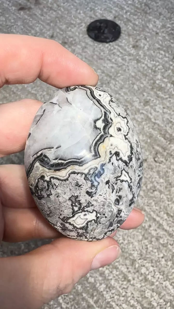 Picasso jasper palm stone thumbnail