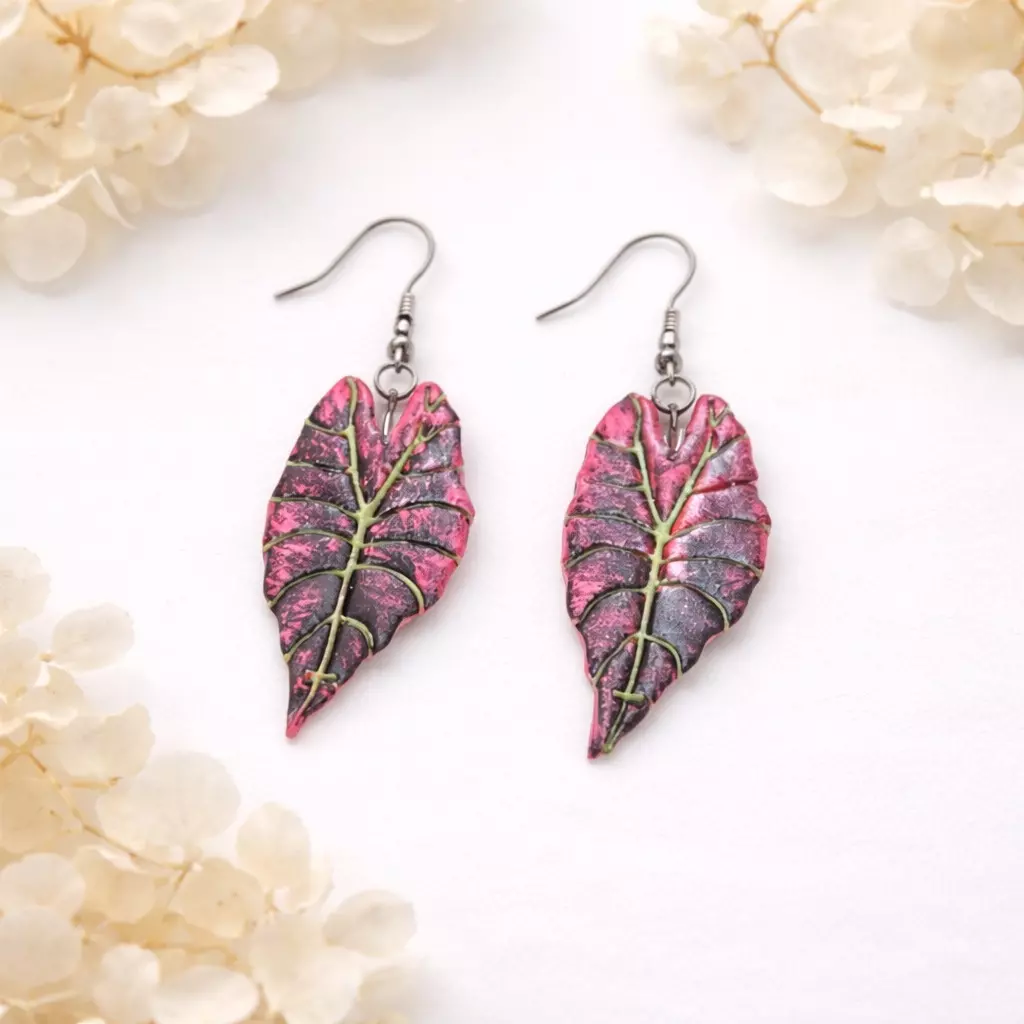 Black Satun Stardust thumbnail