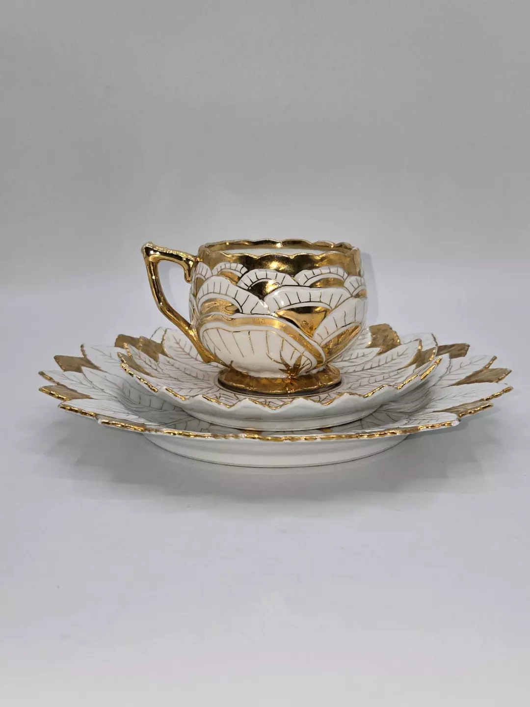 Bavarian Porcelain Tea Cup Saucer Plate Gold Gilt Leaf Pattern Germany thumbnail