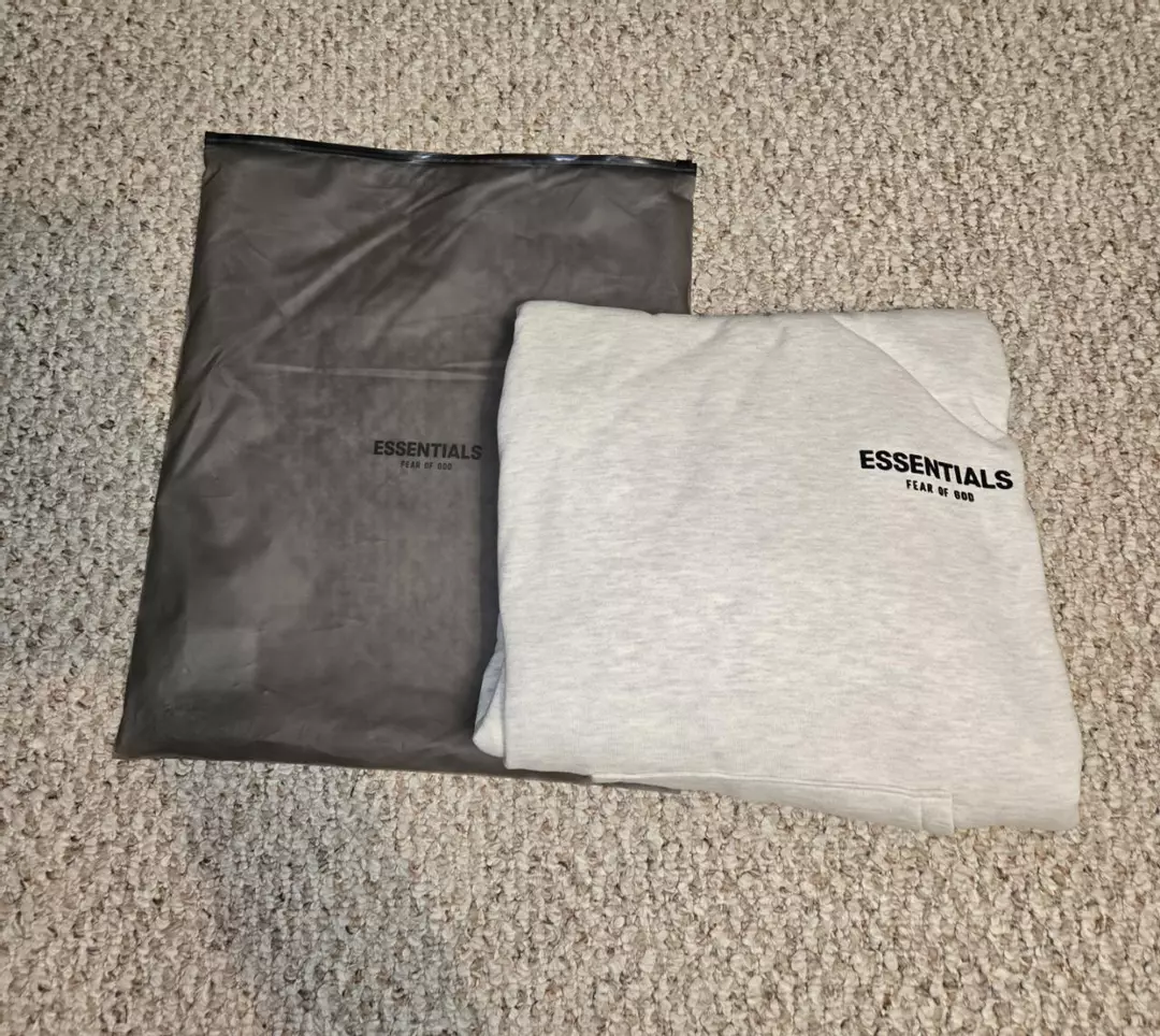 NWT Authentic Fear of God Essentials Hoodie 'Light Oatmeal' Men's Size Medium thumbnail