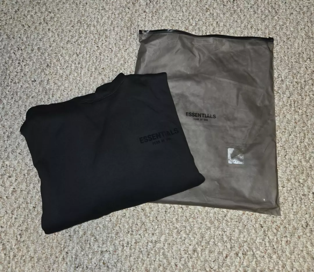 NWT Authentic Fear of God Essentials Hoodie 'Black Men's Size Medium thumbnail