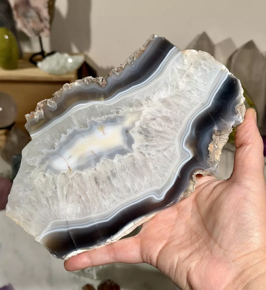 Thick banded agate slab thumbnail