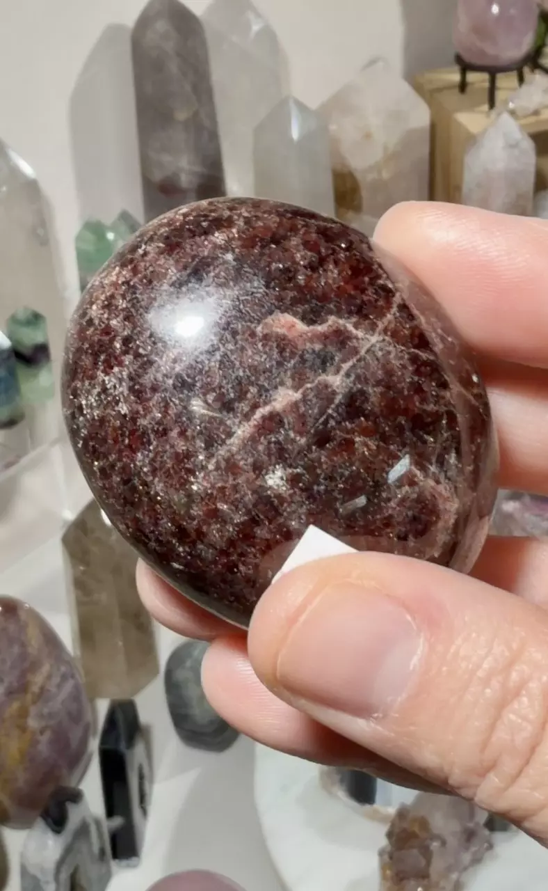Garnet Palm-stone thumbnail