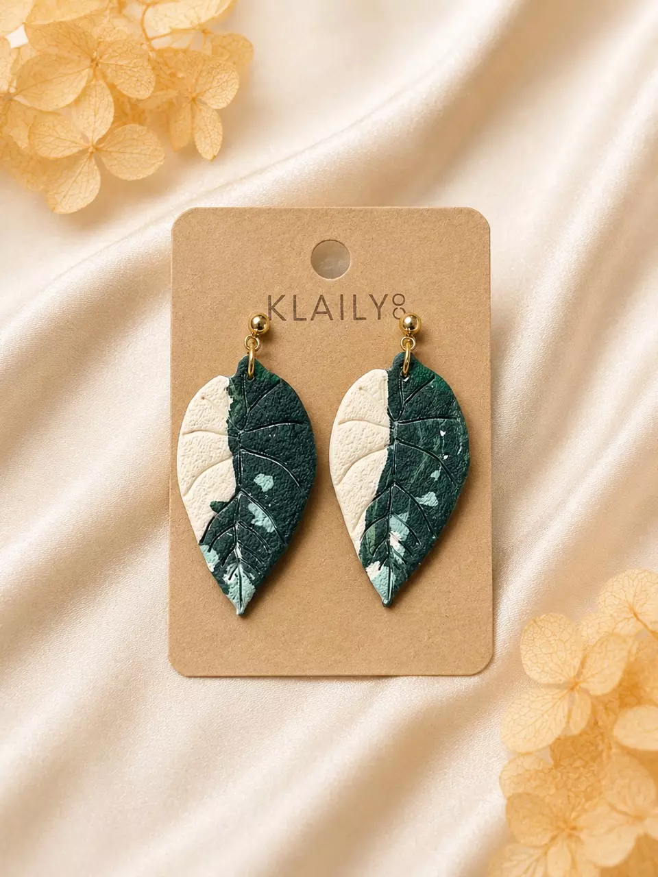 Melo Albo Alocasia thumbnail