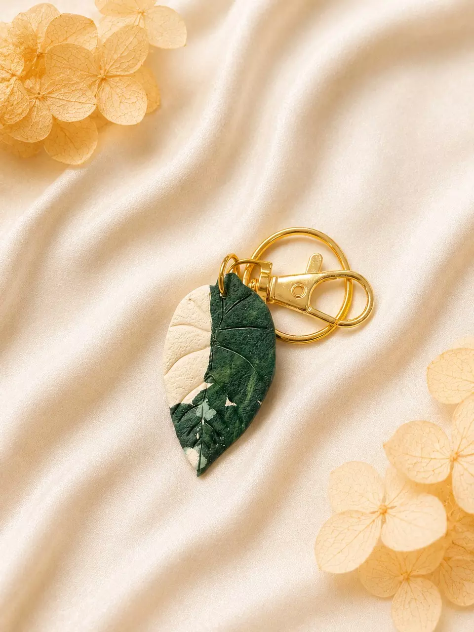 Melo Albo Keychain thumbnail
