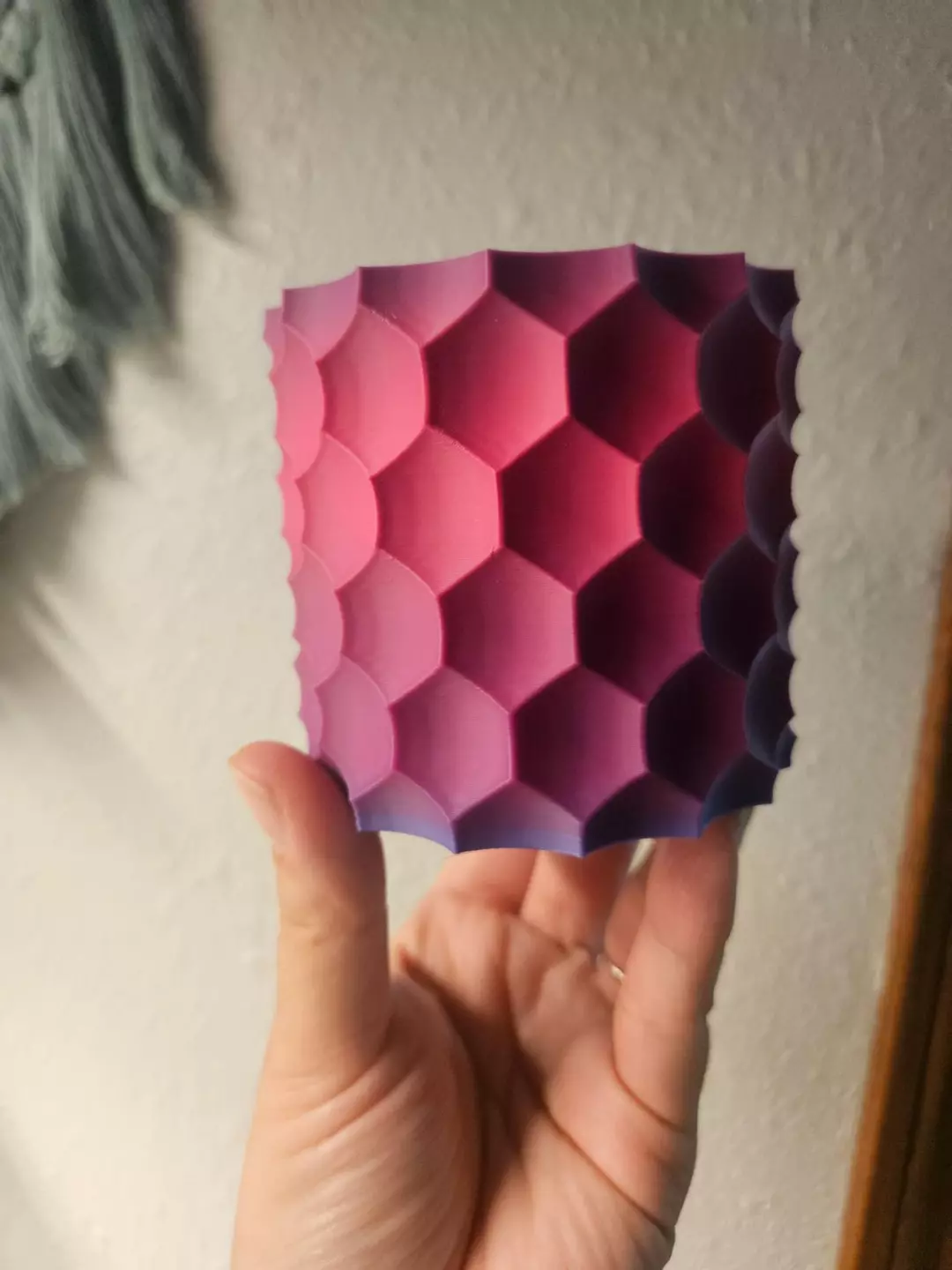 Honeycomb 3" berry thumbnail