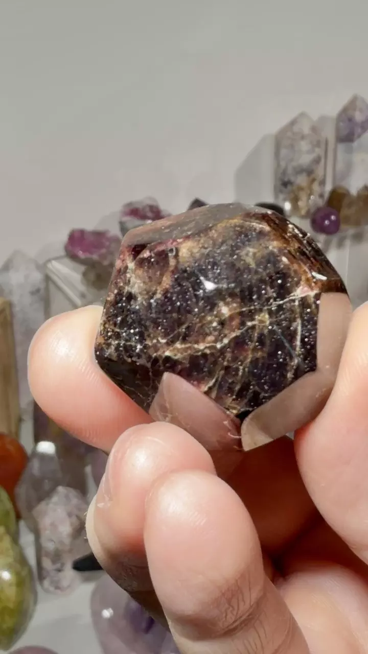 Sparkle filled garnet Freeform thumbnail