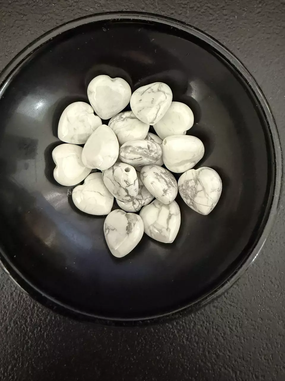 Howlite Heart Beads 2/$1 thumbnail