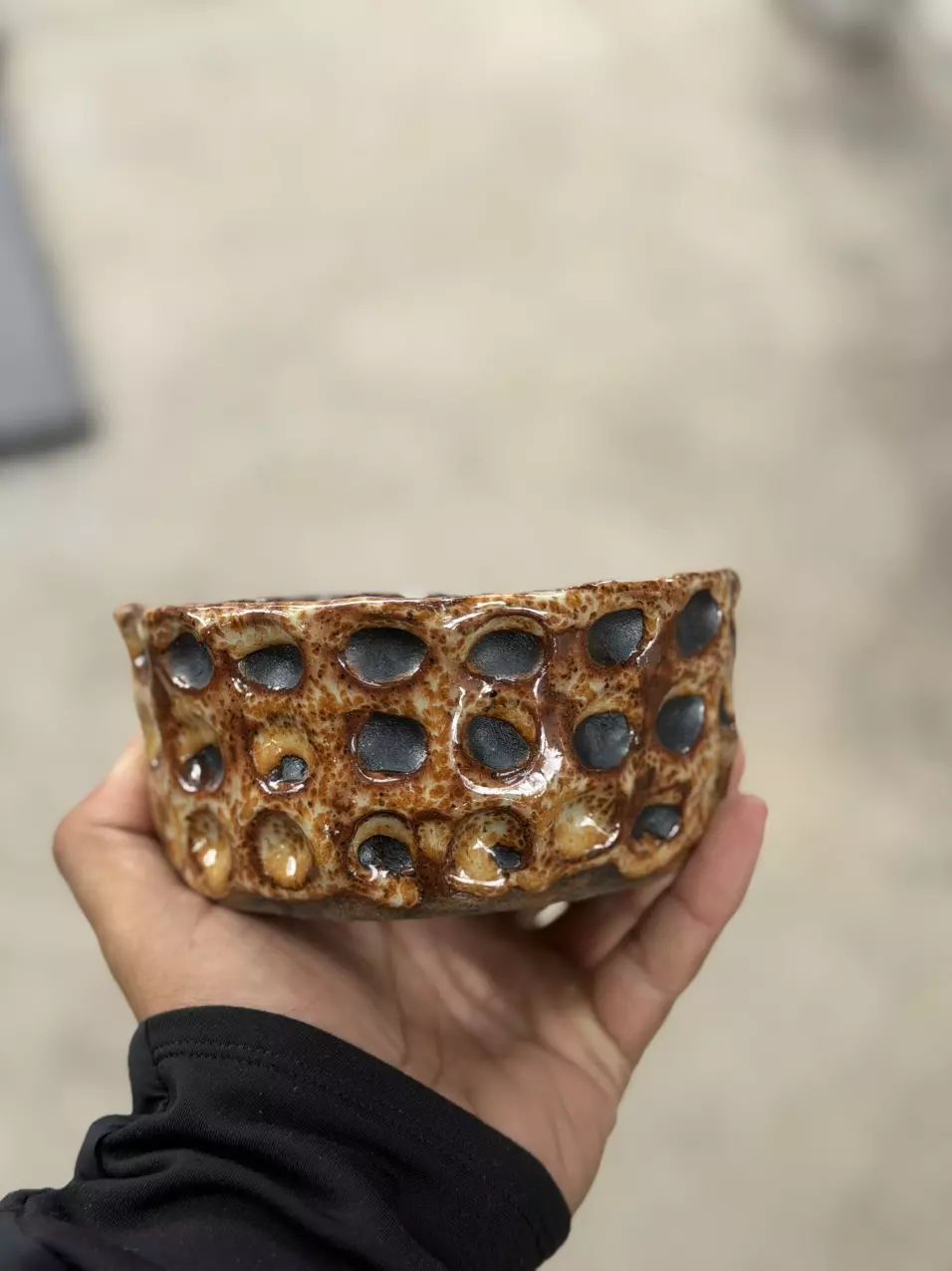 Tiger bowl 5.5x2.5H thumbnail