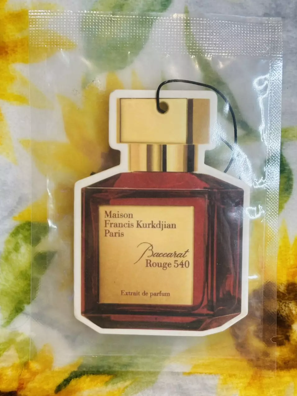 Luxe Car Freshie (Baccarat Rouge 540) thumbnail
