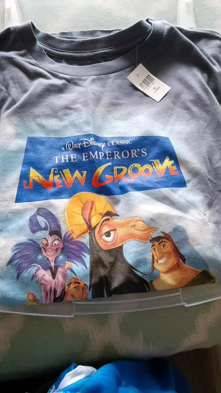 Emperor's New groove T-shirt size XL new with tags thumbnail
