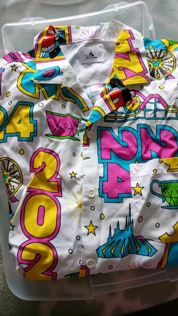 Disney Parks 2024 button up shirt men's size XL thumbnail