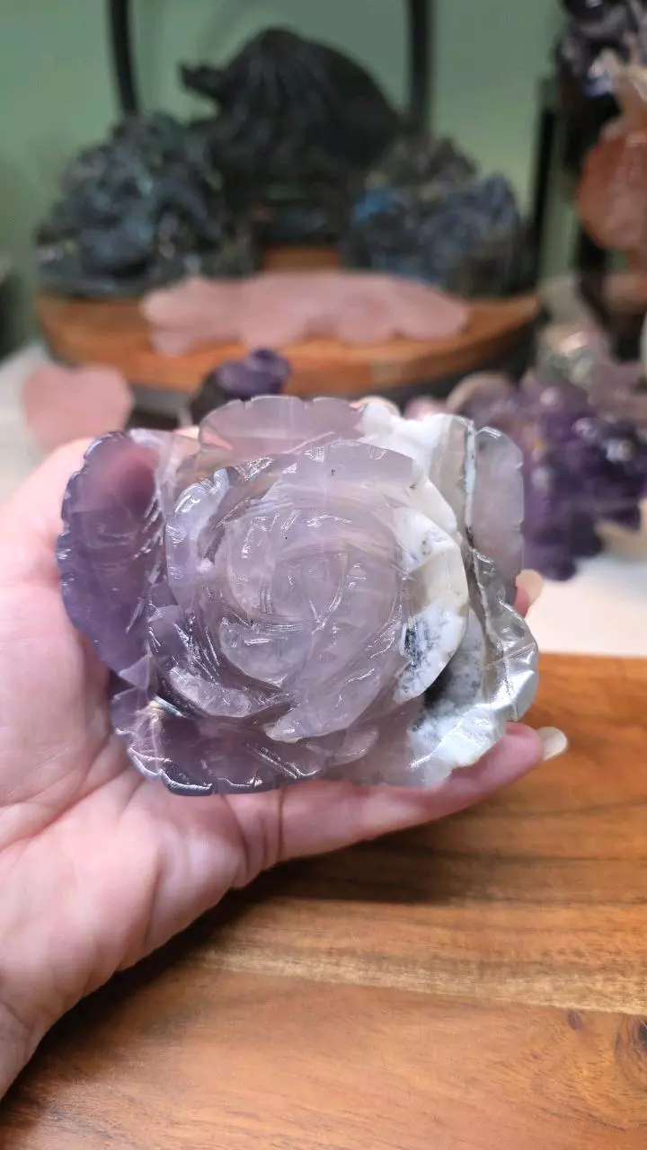 Amethyst rose carving thumbnail