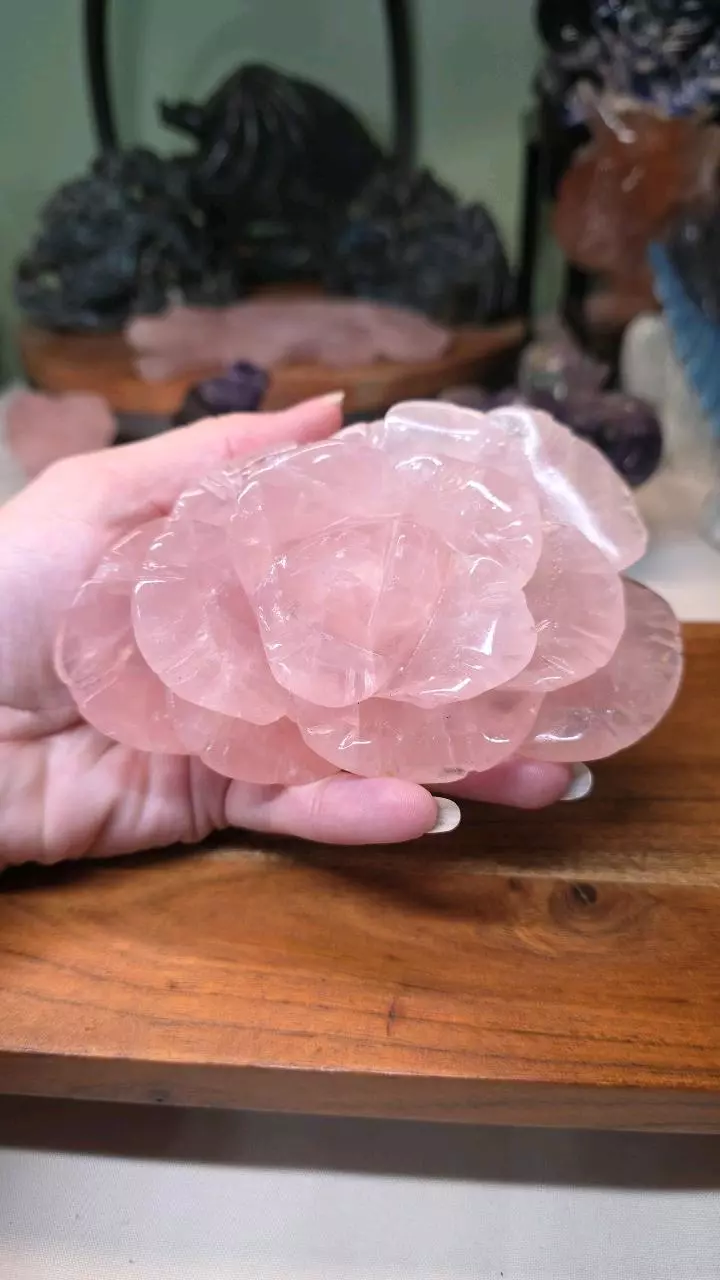 Rose Quartz rose carving thumbnail