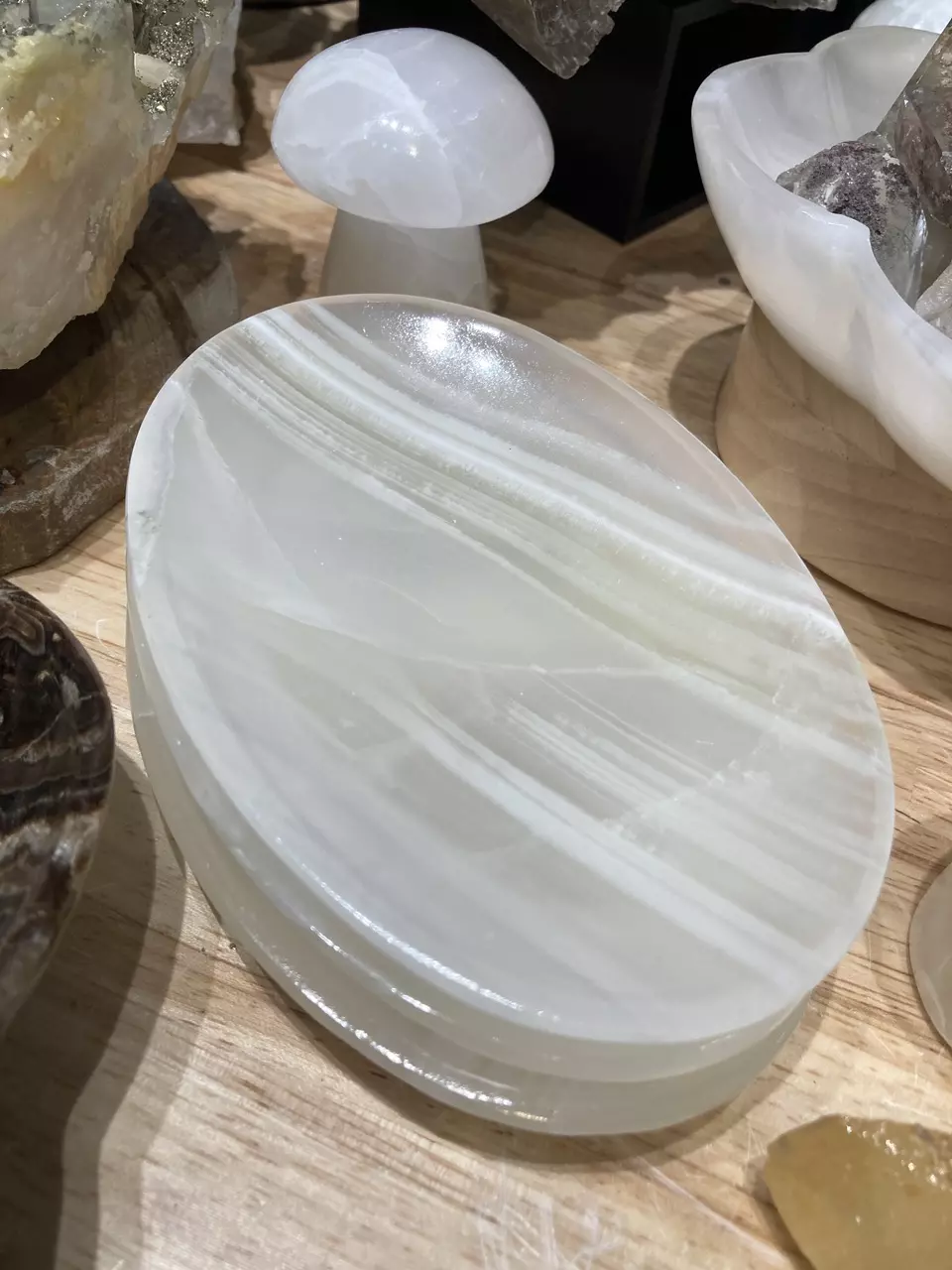 Oval white onyx dish approx 4.5” thumbnail