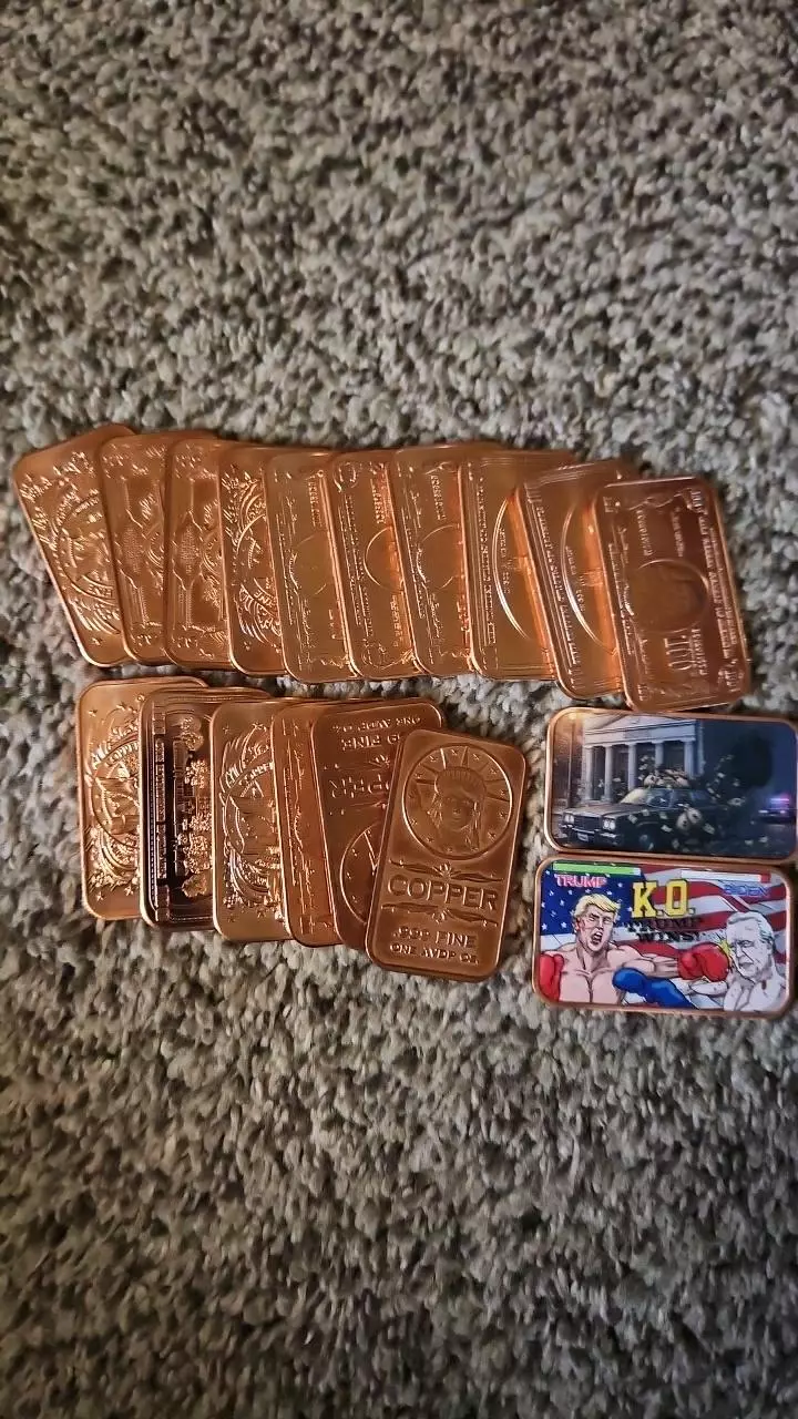 18 .999 1 oz copper bars (2 colorized) thumbnail