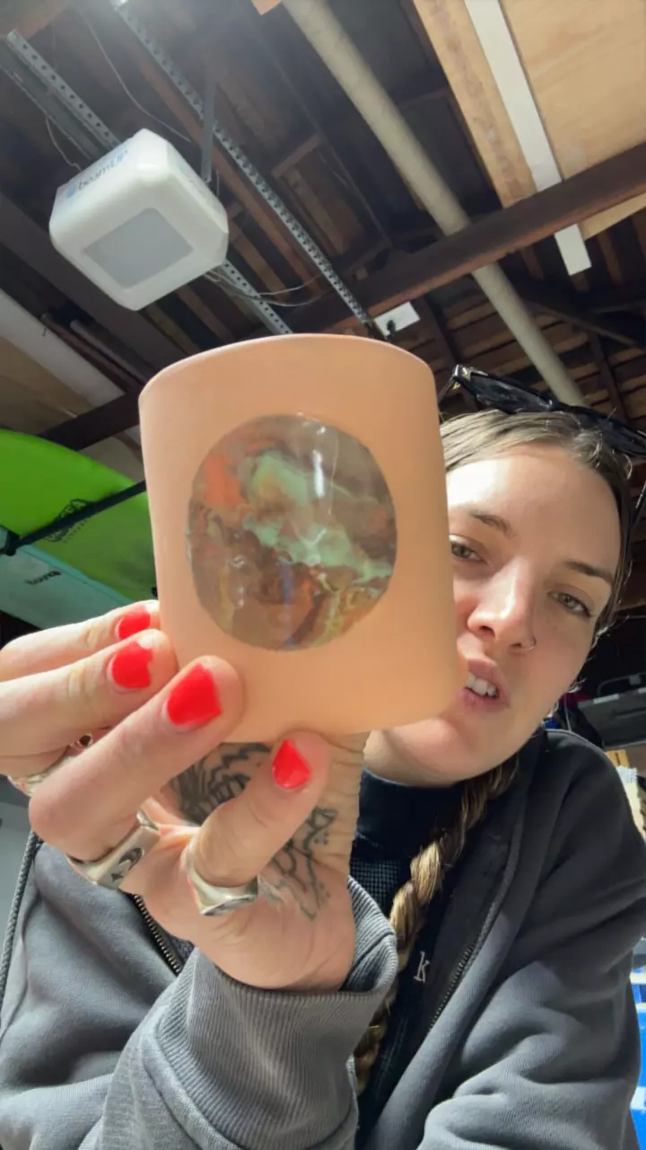 Planter w imperfections thumbnail