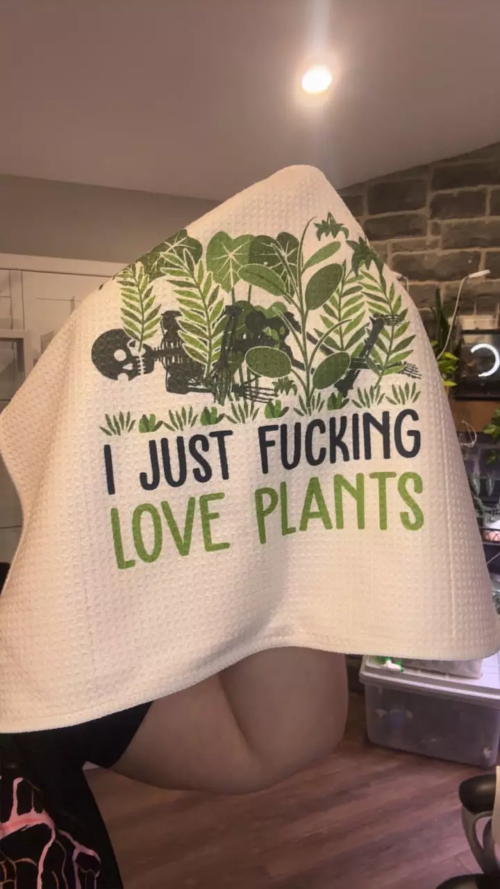 I fingers love plants thumbnail