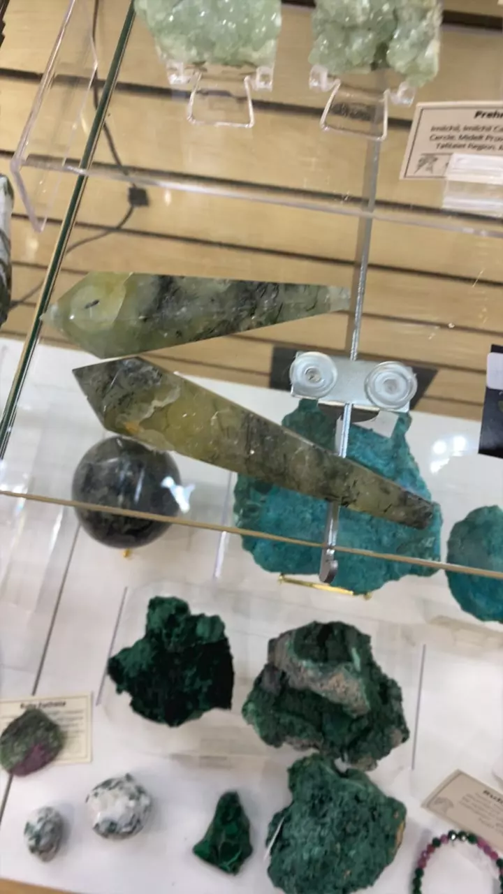 Epidote Prehnite vogel thumbnail