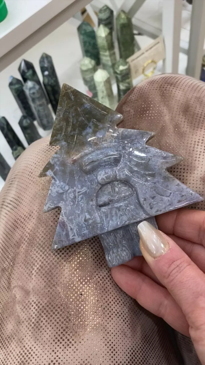 Sleepy gnome thumbnail