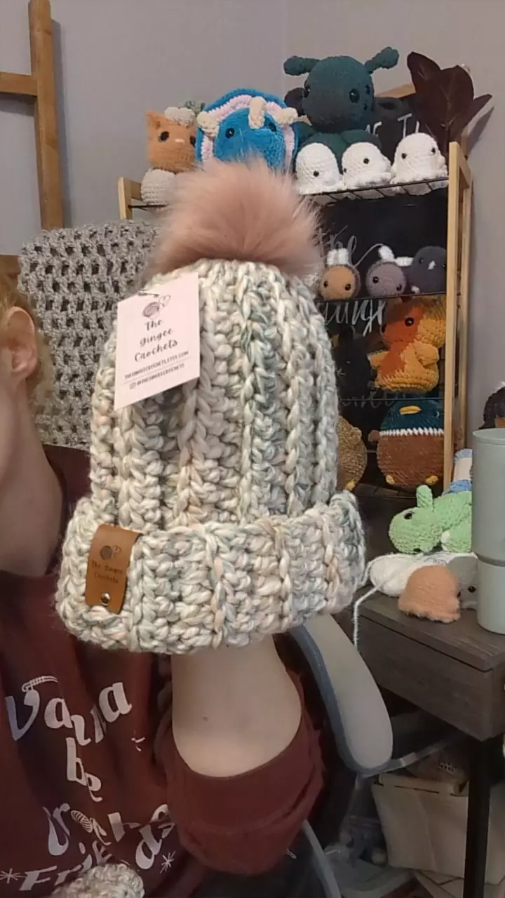 pink beanie thumbnail