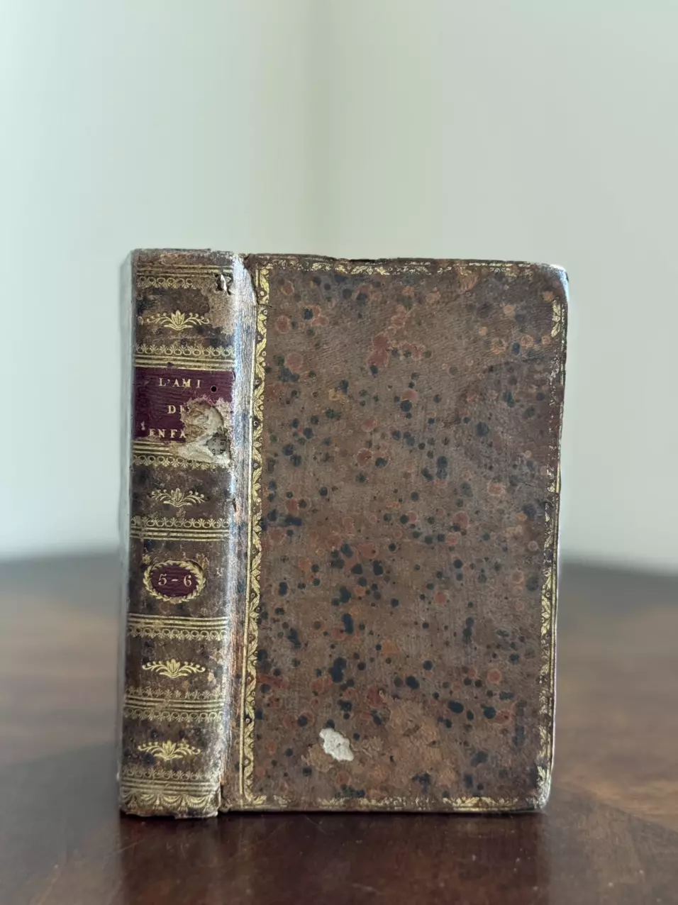 1825 L’Ami Des Enfants French leather book thumbnail