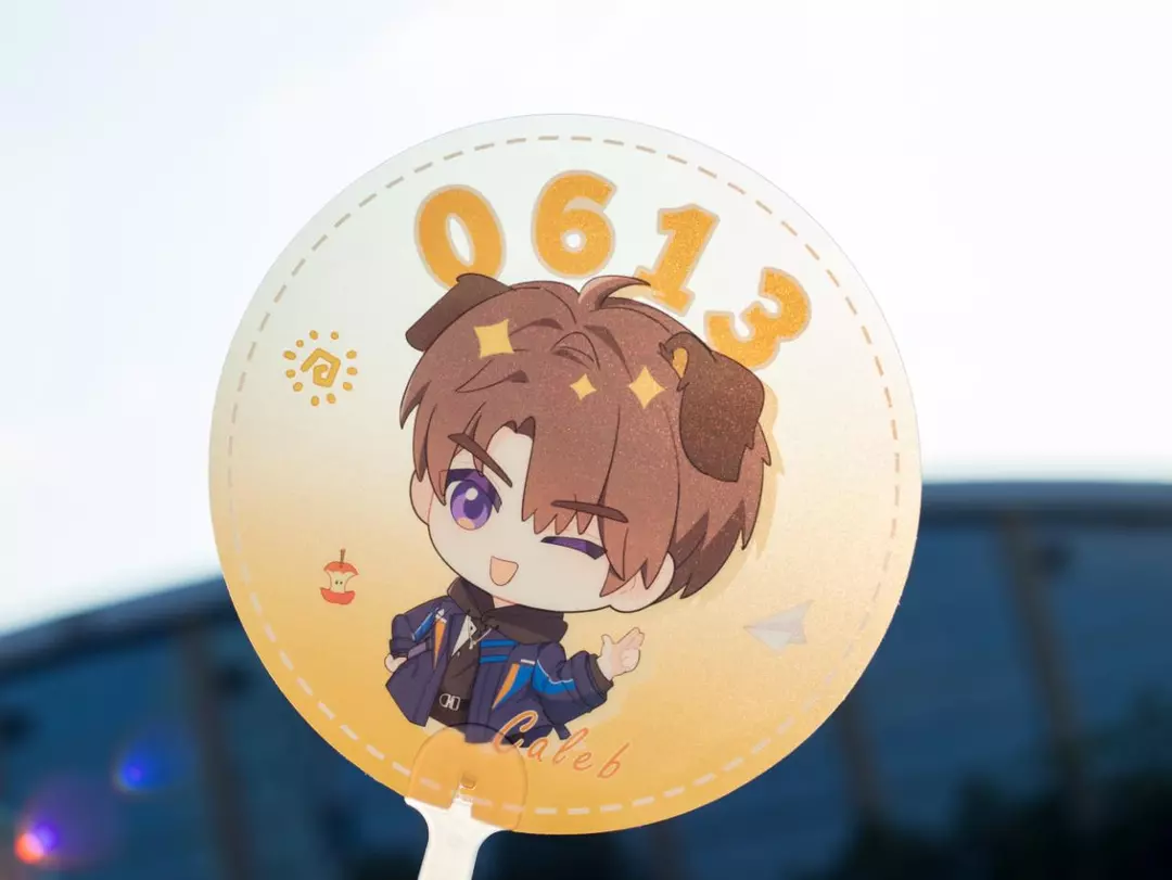 Clear Hand Fan [Caleb]  add-on for $30 purchase thumbnail