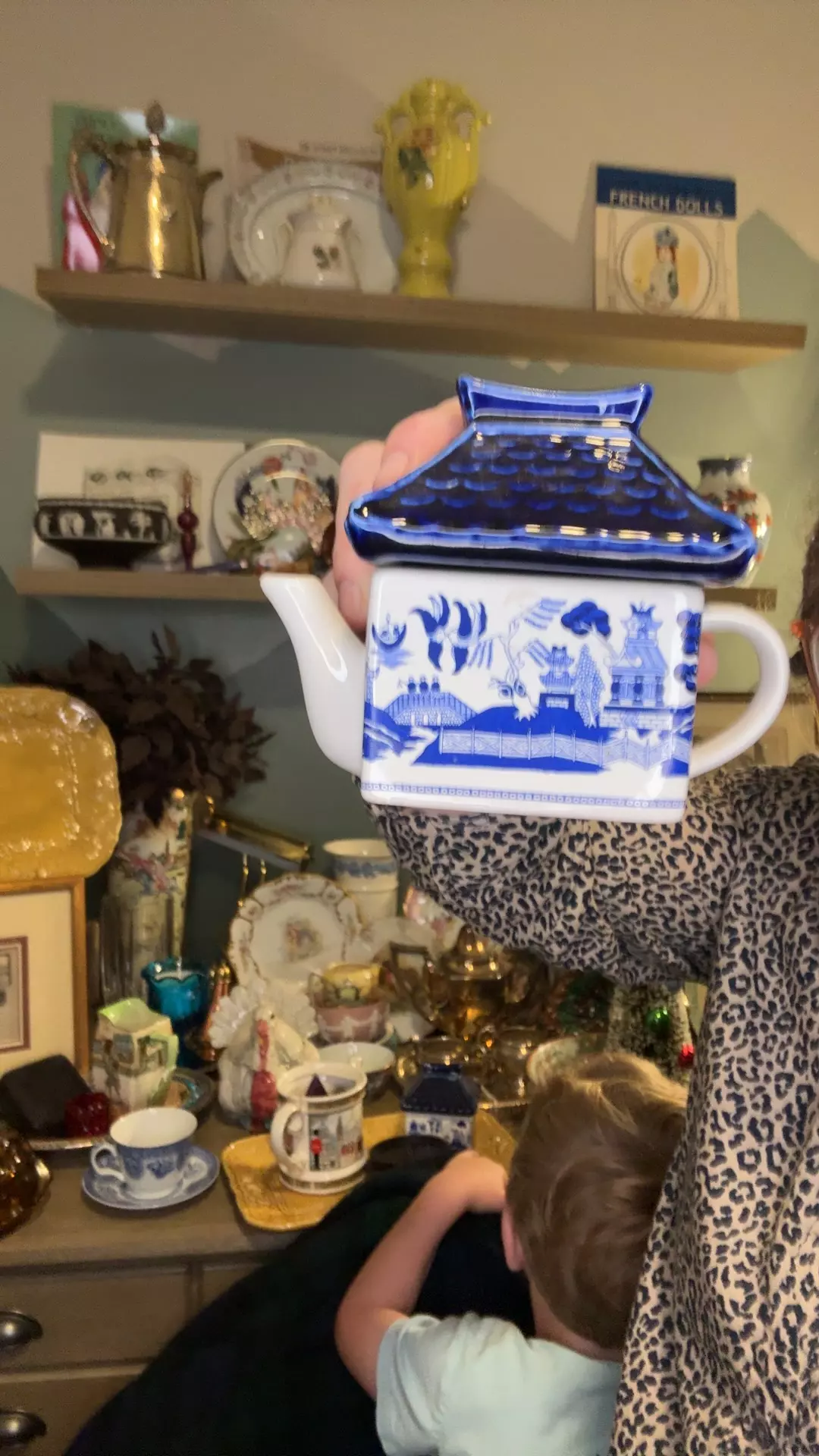 Blue Willow set thumbnail