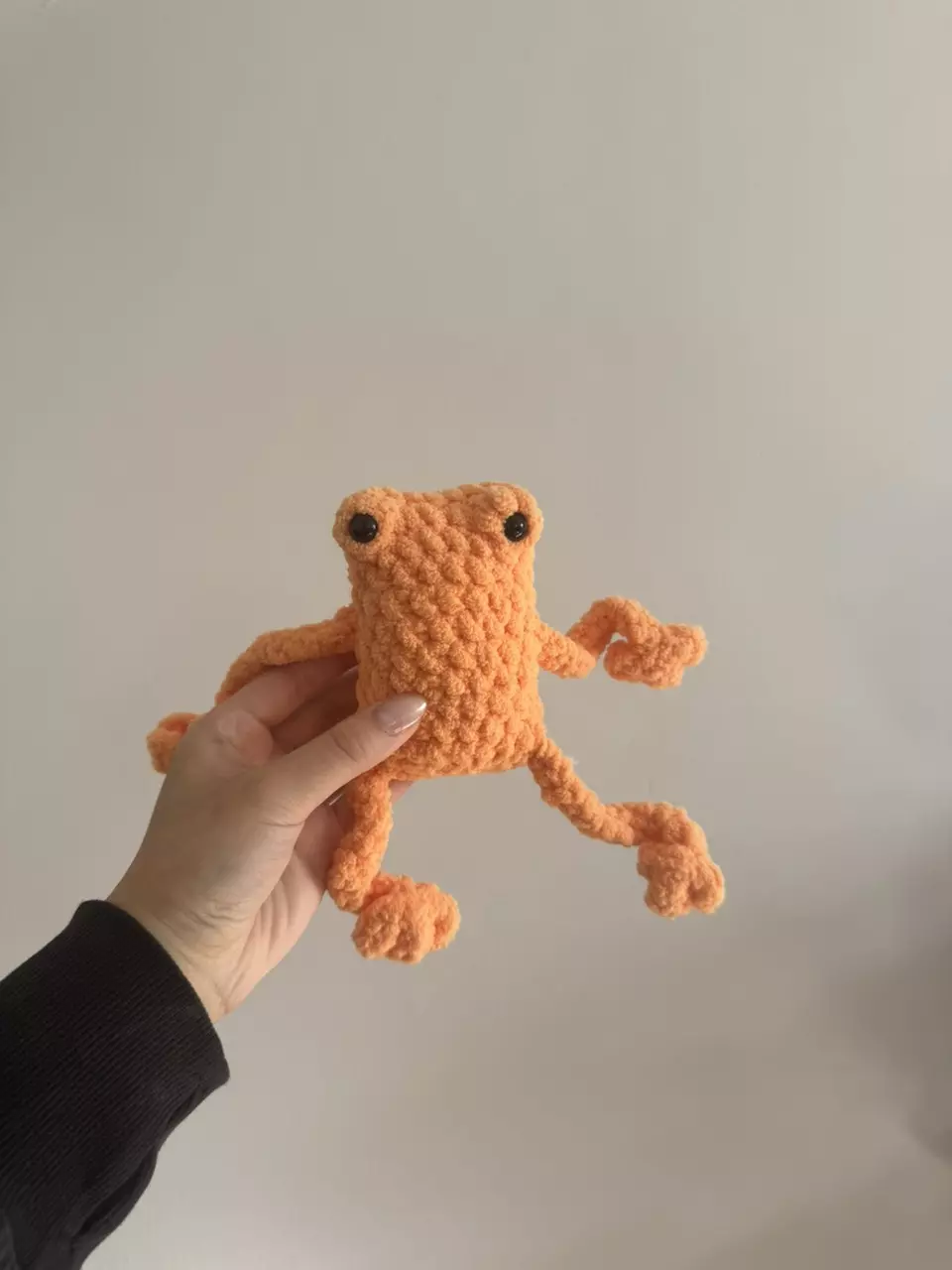 orange leggy frog thumbnail