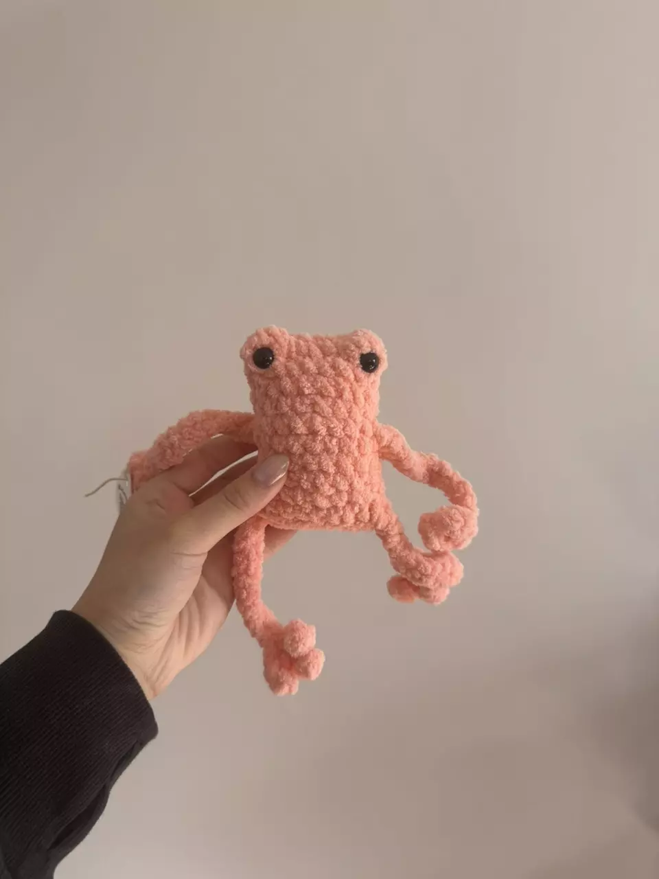 coral leggy frog thumbnail