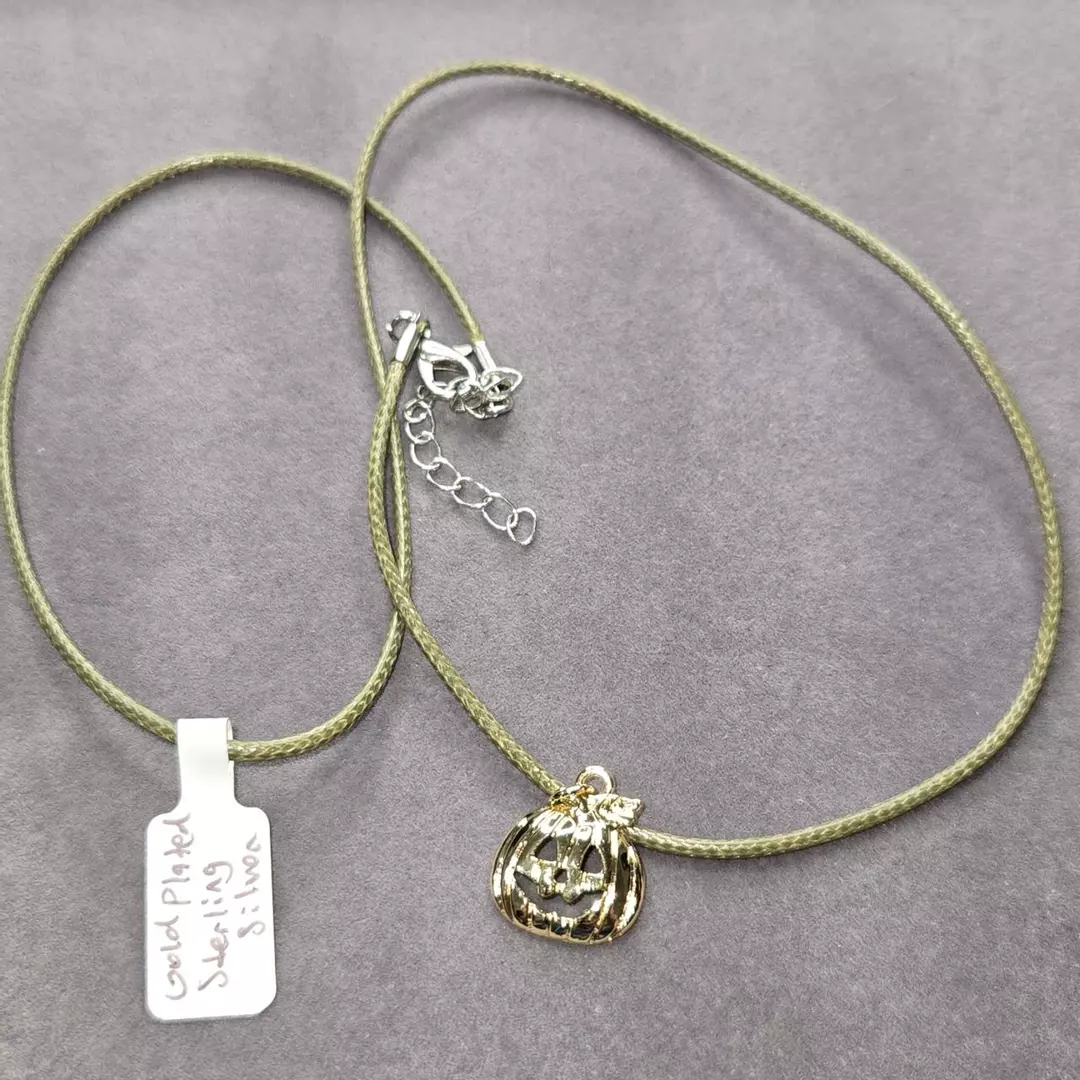 Jack-o'-lantern Necklace thumbnail