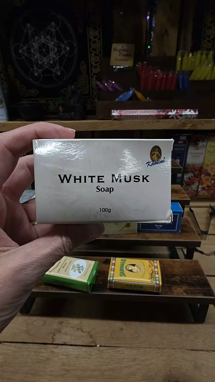 white musk soap thumbnail