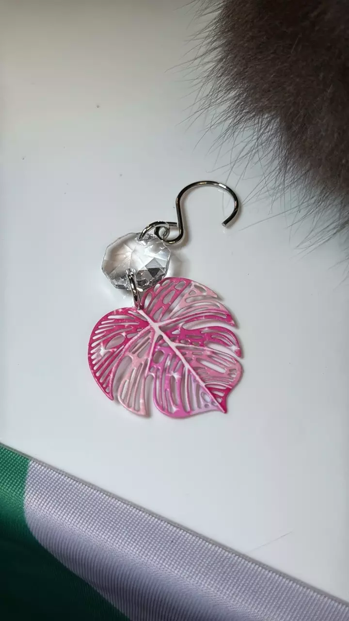 pink monstera leaf plant charm thumbnail