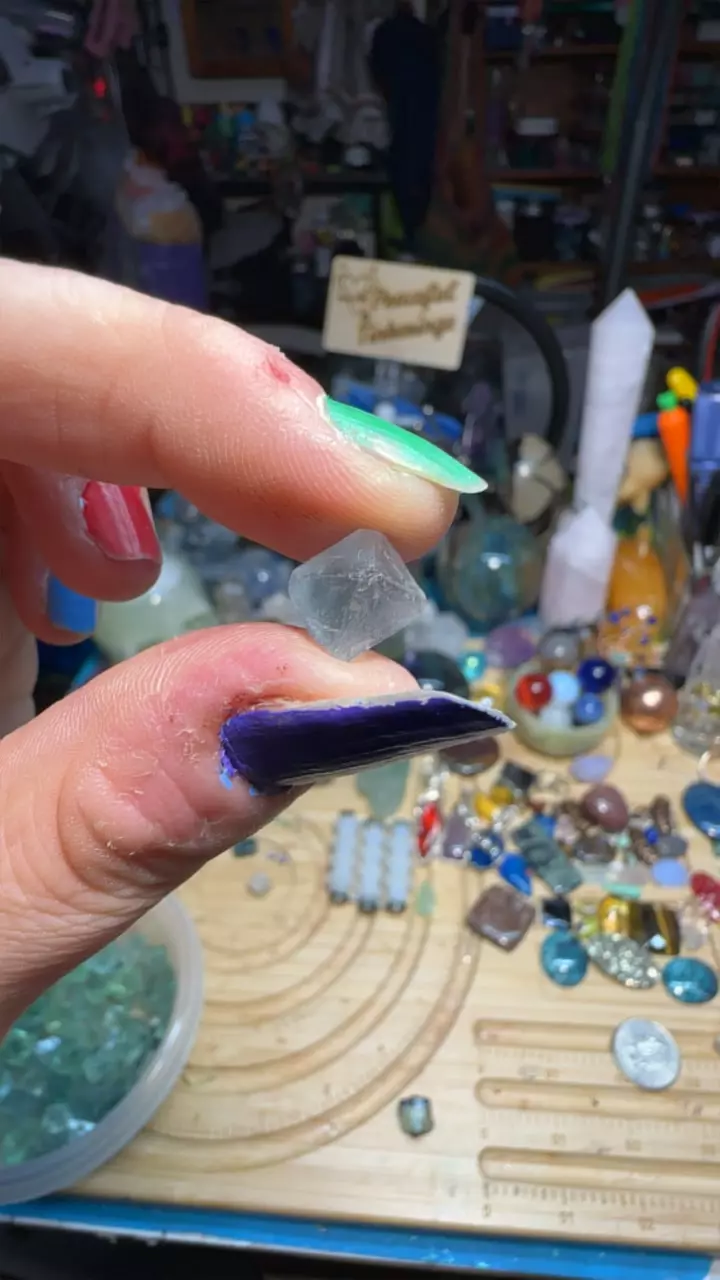 Fluorite Crystal thumbnail