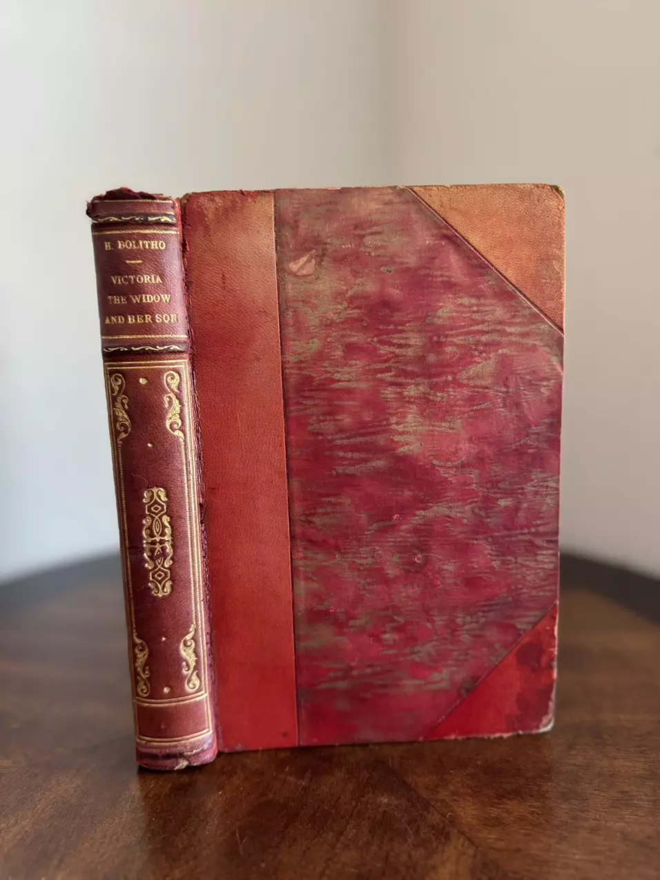 Victoria the Widow & Her Son leather book thumbnail