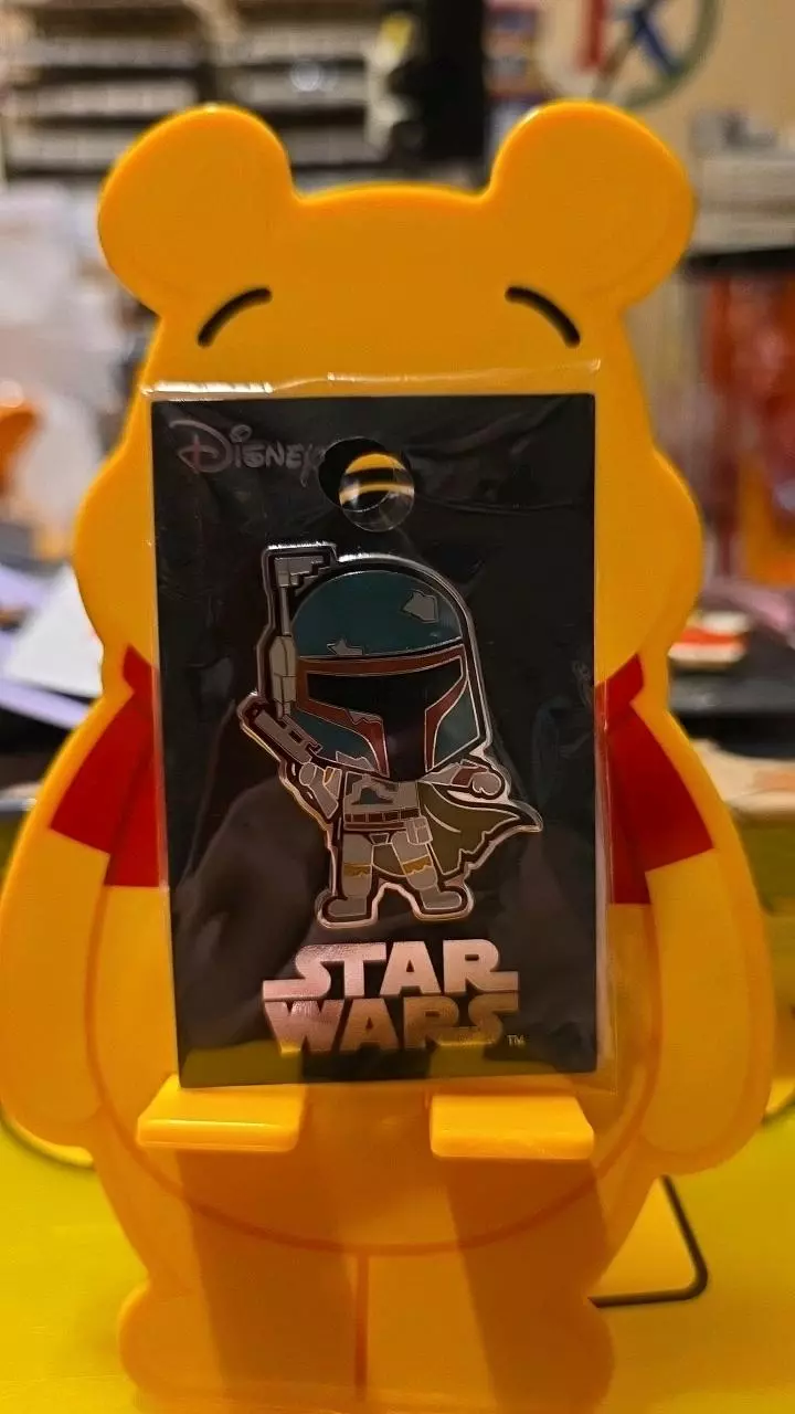Disney Star Wars Boba Fett Pin thumbnail