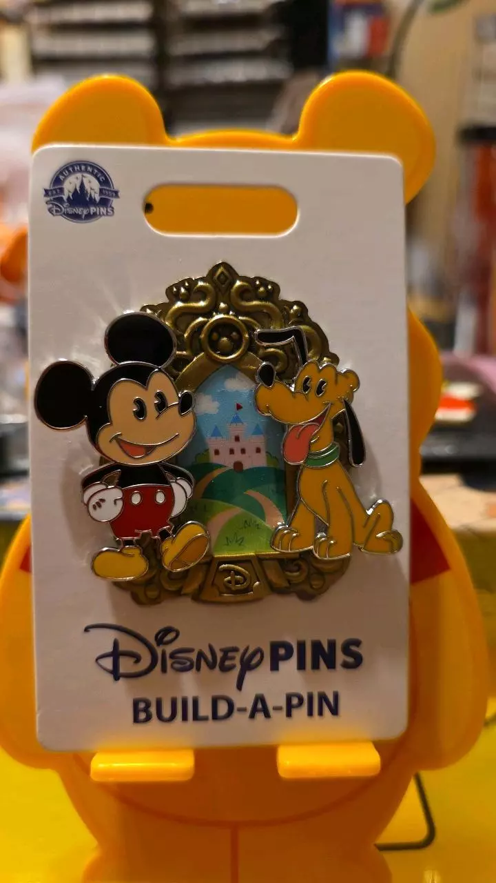 DISNEY MICKEY MOUSE & PLUTO BUILD A PIN thumbnail