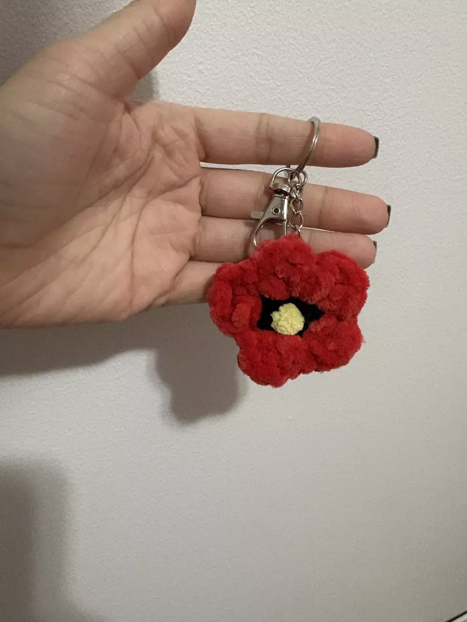 ❤️Poppy flower keychain🖤 thumbnail