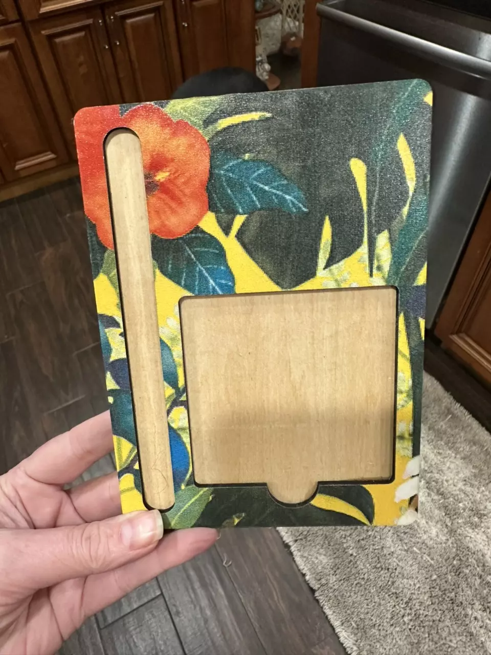 wooden pen and sticky note holder for your desk thumbnail