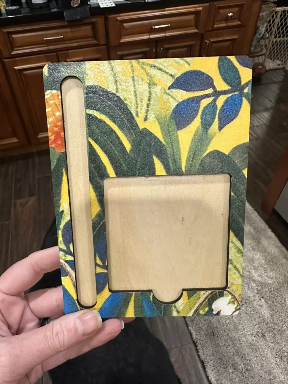 desk pen and sticky note holder thumbnail