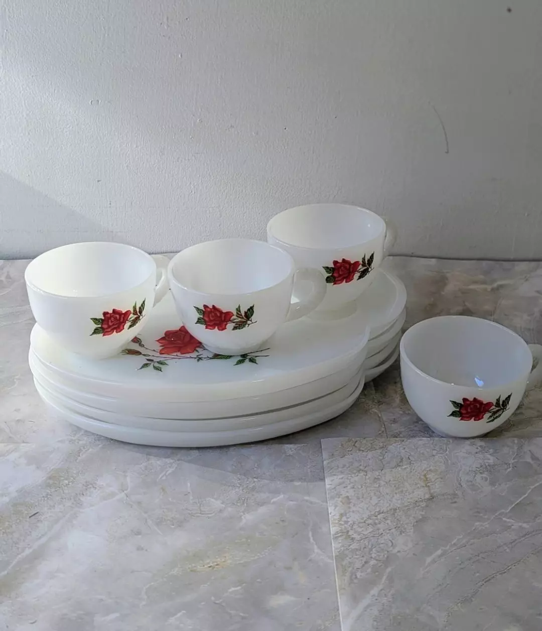 Milk Glass Rosecrest Snack Set (8 pieces) thumbnail