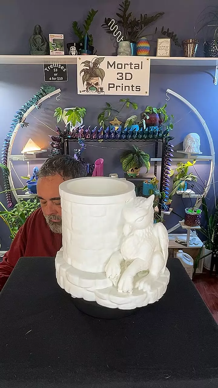 03 hatchling griffin thumbnail